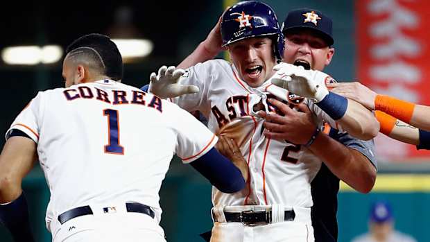 alex-bregman-walkoff-homerun-astros-dodgers-game-5-world-series.jpg
